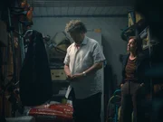 Nicholas Ofczarek (Heli Wondratschek), Ulrike C. Tscharre (Kornelia).