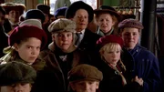 Hetty King (Jackie Burroughs, m.) und die Kinder von Avonlea