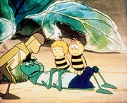 Flip wird ganz krank, wenn er seinen gefräßigen Vetter sieht. Flip wird ganz krank, wenn er seinen gefräßigen Vetter sieht.