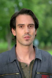 Im Bild: Gerry Kowald (Sebastian M. Winkler).