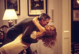 Bob (Alan Alda, l), Steffi (Goldie Hawn)