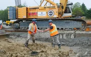 L - R: Gary Drayton, Terry Matheson