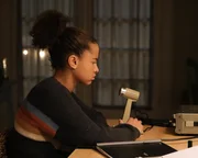 Mia Evans (Ashley Aufderheide). Mia Evans (Ashley Aufderheide).