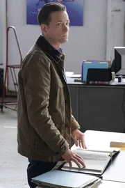 Bei einem Fallschirmsprung sterben der beliebte Gouverneur Dean Whitfield und Walt Hyland, der Besitzer von Hyland Skydiving, ihre Fallschirme waren offensichtlich defekt. Wei&szlig; Walts Bruder Max (Frank Whaley) mehr als er vorgibt?