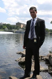 Der aktuelle Fall bereitet Det. Scott Valens (Danny Pino) und seinen Kollegen Kopfzerbrechen ...