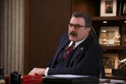 Frank Reagan (Tom Selleck)