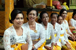 Hinduistische Zeremonie im Sangeh Tempel auf Bali.