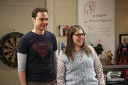Sheldon Cooper (Jim Parsons, l.); Amy Farrah Fowler (Mayim Bialik, r.)