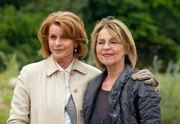 Almuth (Senta Berger) und Rita (Cornelia Froboess, r.) brauchen lange, bis sie Freundinnen werden. Almuth (Senta Berger) und Rita (Cornelia Froboess, r.) brauchen lange, bis sie Freundinnen werden.