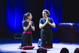 v.li.: Caroline Athanasiadis und Gudrun Nikodem-Eichenhardt.