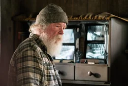 Clay Banning (Nick Nolte).