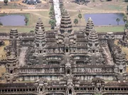 Angkor Wat: atemberaubendes Symbol des einstigen Khmer-Reiches. Angkor Wat: atemberaubendes Symbol des einstigen Khmer-Reiches.