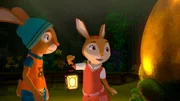 Max und Emmi wollen das goldene Ei vor den F&uuml;chsen retten.