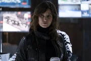 Melanie Hawkins (Gina Gershon)