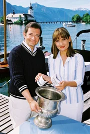 Andreas Steppan (Herr Wagner), Jenny J&uuml;rgens (Ruth Hofst&auml;tter).