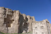 Die ach&auml;menidischen Felsengr&auml;ber von Naqsch-e Rostam in der N&auml;he von Persepolis