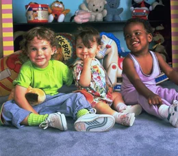 (v.l.n.r.) Mikey (Lorne Sussman); Julie (Megan Milner); Eddie (Danny Pringle)