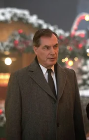 Swan Laurence (Samuel Labarthe) Swan Laurence (Samuel Labarthe)