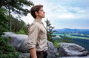 Ranger Jonas Waldek (Philipp Danne) an einer Felswand im Elbsandsteingebirge. Ranger Jonas Waldek (Philipp Danne) an einer Felswand im Elbsandsteingebirge.