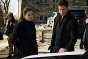 Special Agent Kristin Gaines (Alexa Davalos, l.); Supervisory Special Agent Remy Scott (Dylan McDermott, r.)