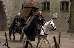 Europa im 14. Jahrhundert: die Pest wĂźtet und die gnadenlose Jagd auf Hexen hat begonnen. Nach jahrelangen KreuzzĂźgen kehren die Tempelritter Behmen (Nicolas Cage, re.) und Felson (Ron Perlman) entkrĂ&curren;ftet, desillusioniert und des KĂ&curren;mpfens mĂźde zurĂźck.
