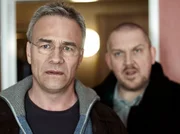 Die Kommissare Max Ballauf (Klaus J. Behrendt,l) und Freddy Schenk (Dietmar Bär). Die Kommissare Max Ballauf (Klaus J. Behrendt,l) und Freddy Schenk (Dietmar Bär).