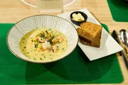 Tagesmotto "Kindheitserinnerungen": Irish Fish Chowder mit ger&ouml;stetem Sodabrot von Julika Hudson