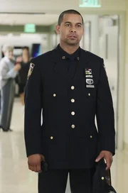 Theresa pflegt den kranken Xaver. Von links: Theresa Brunner (Ursula Erber) und Xaver (Michael Schreiner). Theresa pflegt den kranken Xaver. Von links: Theresa Brunner (Ursula Erber) und Xaver (Michael Schreiner).