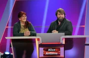 Das Rate-Team "Schauspieler" Alice Hoffmann und Antoine Monot Jr. sind bereit f&uuml;r kniffelige Fragen auf ihrem Weg, um "Meister des Alltags" zu werden.