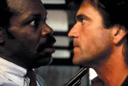 NELLA FOTO DA SINISTRA: DANNY GLOVER E MEL GIBSON