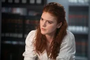 Clare Abshire (Rose Leslie)