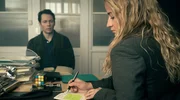 Michael Glück (Daniel Langbein, li.) macht seine Aussage bei Kommissarin Rita Berg (Nina Gummich, re.). Michael Glück (Daniel Langbein, li.) macht seine Aussage bei Kommissarin Rita Berg (Nina Gummich, re.).