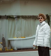 Michael Ostrowski beim Stadtspaziergang in Bad Gastein