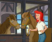 Tina lebt mit ihrer Familie auf dem Martinshof, wo Bibi ihre Ferien verbringt. Tina lebt mit ihrer Familie auf dem Martinshof, wo Bibi ihre Ferien verbringt.