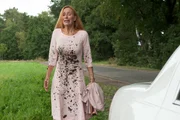 Gundula (Andrea Sawatzki) ist am Ende: Die Hochzeit ihres Sohnes versinkt im Schlamm.