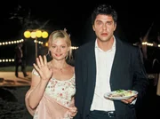 Oh Schreck! Wir sollen heiraten! Susanne (Susanna Simon) mit ihrem Freund Frank (Oliver Bootz).