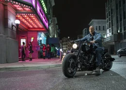 Luke Hobbs (Dwayne Johnson)