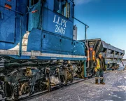 Hudson Bay Railroad Lokf&uuml;hrer Bruce McMaster und Josh McMaster, Zugf&uuml;hrer.