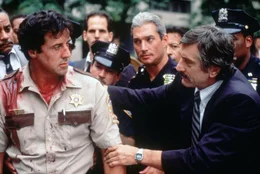 Sheriff Freddy Heflin (Sylvester Stallone, l.) und Lt. Moe Tilden (Robert De Niro)