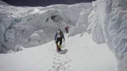 Im Mai 2019 startet ein Team aus erfahrenen Bergsteigern zum Mount Everest.