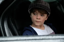 Peter (Oakes Fegley).