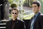 Die Detectives Mac Taylor (Gary Sinise, l.) und Don Flack (Eddie Cahill) gehen von einem Mord aus Rache aus.
