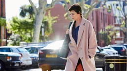 Anne (Olivia Colman) m&ouml;chte alles richtig machen.