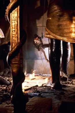 Arch&auml;ologieprofessor Indiana Jones (Harrison Ford) riskiert mal wieder Kopf und Kragen ...