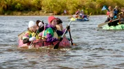Das ist kein Boot. Das ist ein K&uuml;rbis! Ausgeh&ouml;hlt und angemalt, dienen Riesenk&uuml;rbisse an der Bay of Fundy jeden Herbst zur Erntezeit als Paddelboot f&uuml;r die Spa&szlig;regatta "Pumpkin Race".
