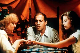 Gibt es eine gemeinsame Zukunft f&uuml;r Busfahrer Barnaba (Adriano Celentano) und die Principessa Christina (Ornella Muti, rechts)? Ein Besuch bei einer Handleserin soll Kl&auml;rung bringen...