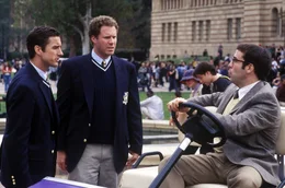 Mitch (Luke Wilson, l.) und Frank (Will Ferrell, M.) sind durch ihre Partys auf dem ganzen Campus beliebt geworden. Nur Dekan Pritchard (Jeremy Piven, r.) ist entschlossen, ihnen das Leben so schwer wie m&ouml;glich zu machen.