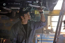 Joe Peck (Ramon Rodriguez)