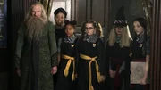Weihnachten steht vor der T&uuml;r, und Jonathan (Michael Landon, M.) und Mark (Victor French, l.) besuchen den betr&uuml;gerischen Eddie (Geoffrey Lewis, r.), um ihm das Fest der Liebe n&auml;her zu bringen.