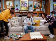 (v.l.n.r.) Malcolm Butler (Sheaun McKinney); Marty Butler (Marcel Spears); Tina Butler (Tichina Arnold)